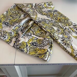 Yellow and Black Patterned Ankle Pant